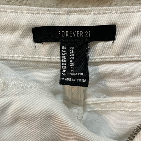 Forever 21 White Jean Short - lace details - Picture 5 of 12